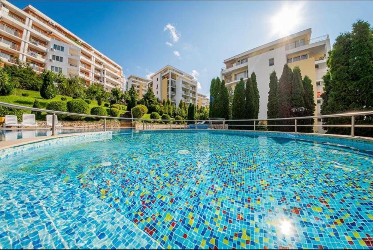 Fort Noks- Marina- Avalonia Apartment Sveti Vlas Dış mekan fotoğraf